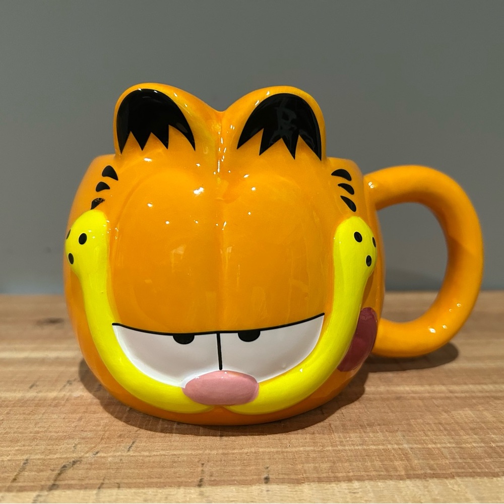 NWT Garfield Figural Mug